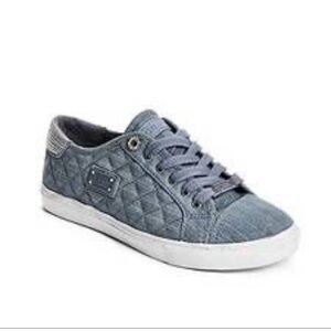 Guess shoe size 7